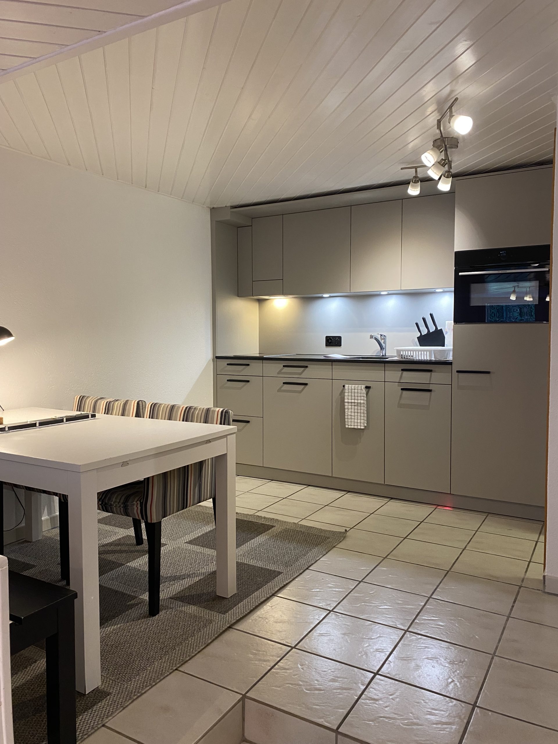 Av. de Auguste-Verdeil 38, Lausanne - 1,5 pièces 12